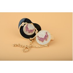 Kelebek Zirkon Taşlı Emzik Ve Askı